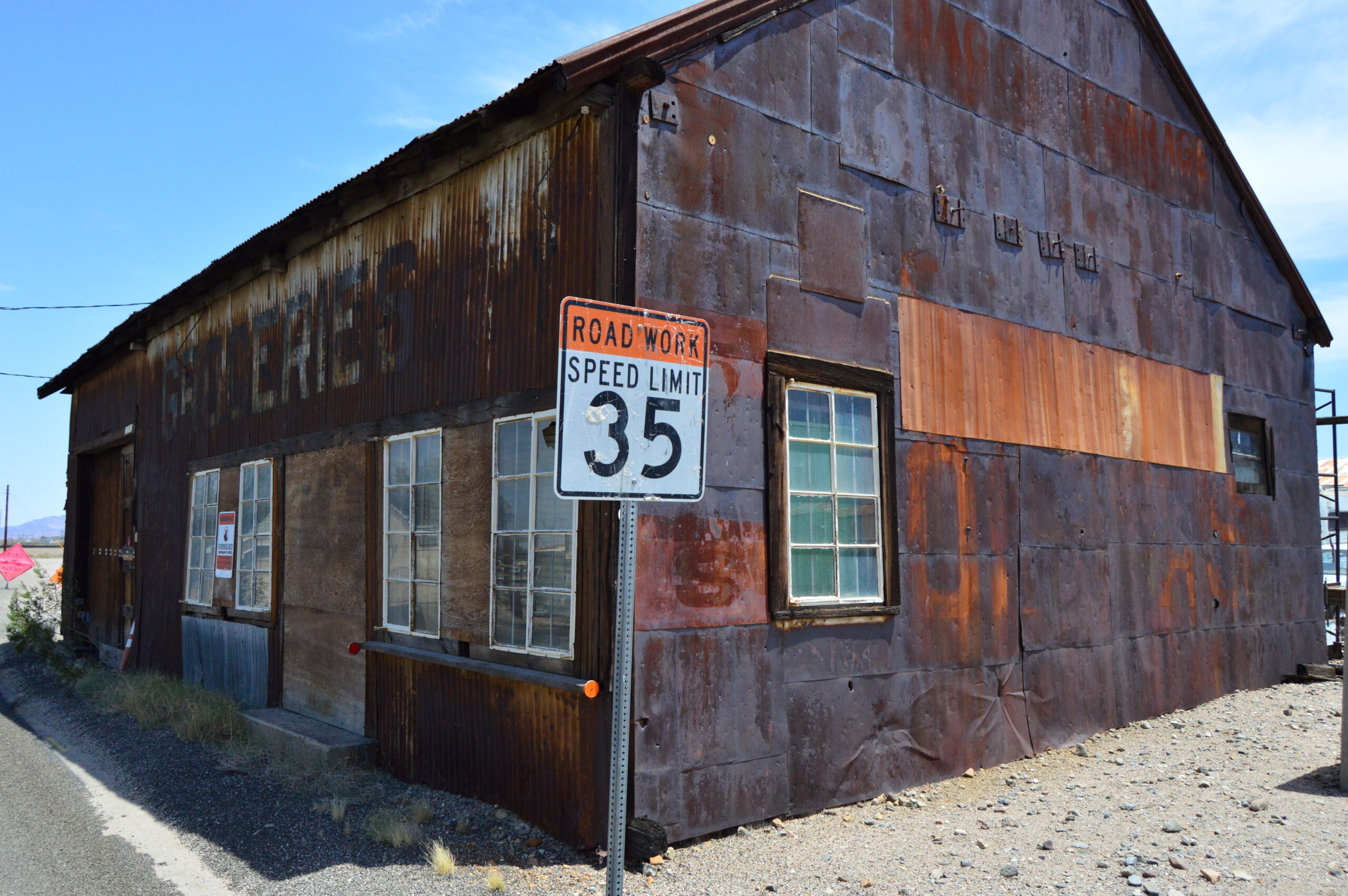 Daggett daggett garage (1)
