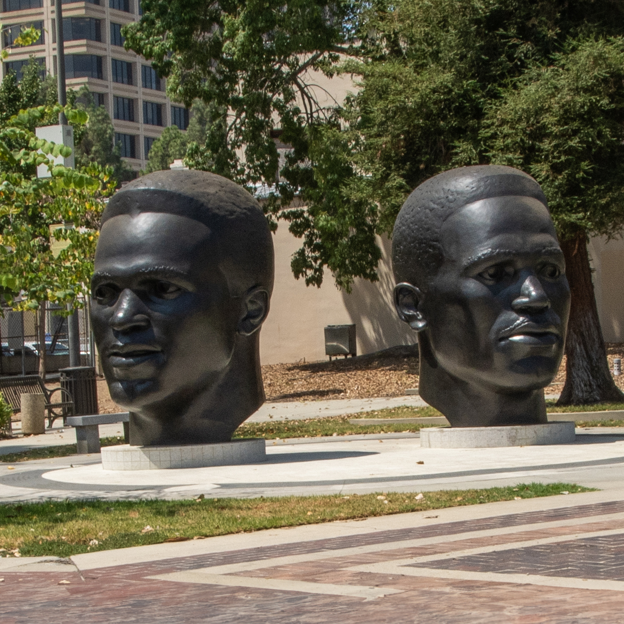 Pasadena robinson heads pasadena