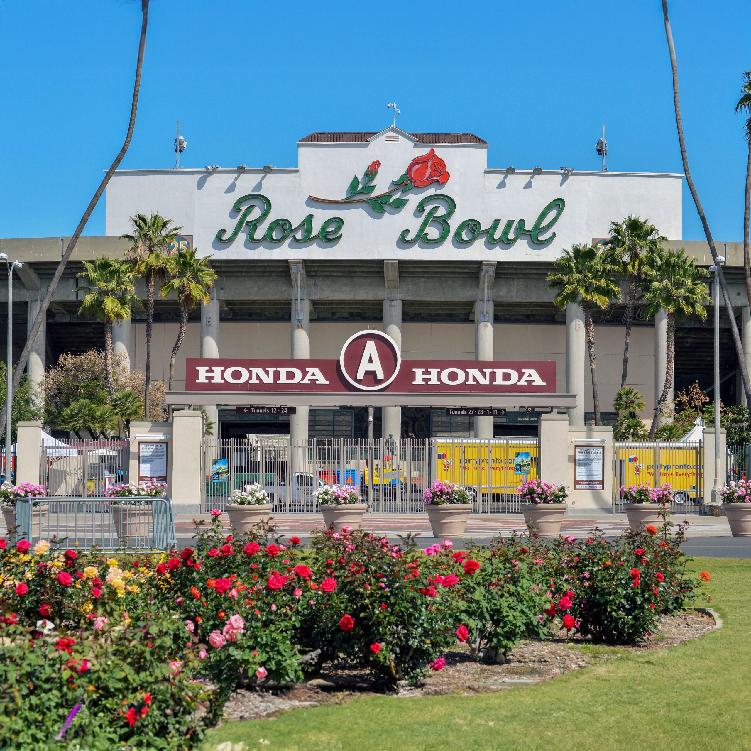 Pasadena rose bowl pasadena
