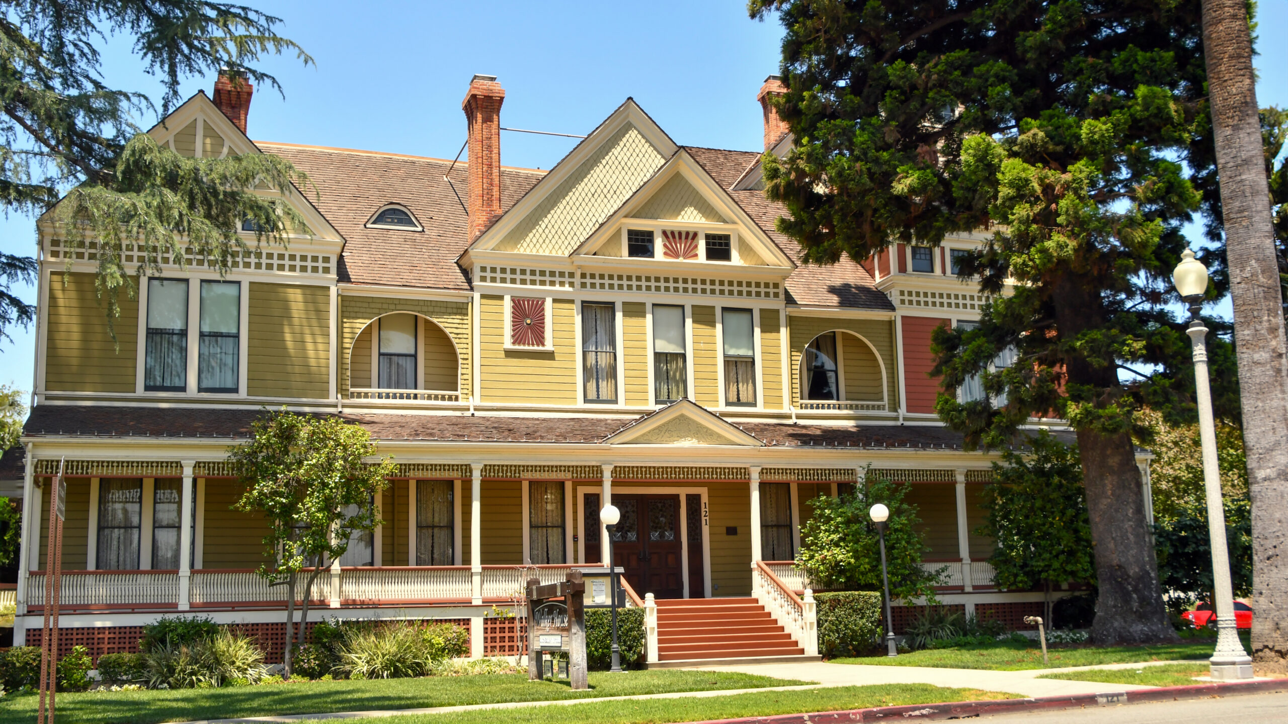 San Dimas walker house 16 9 san dimas